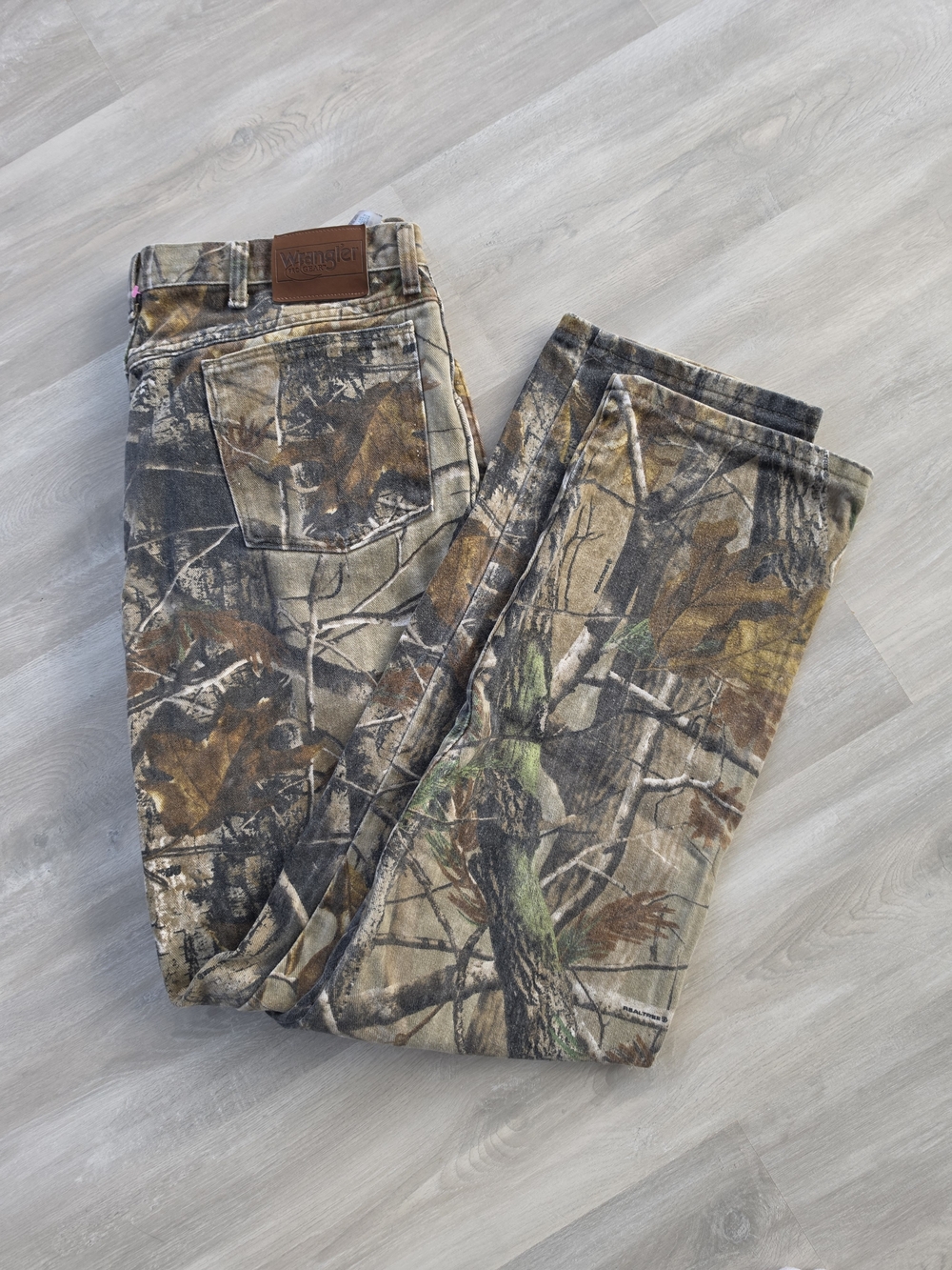 Wrangler Realtree Camoflauge Jeans Size 38x36